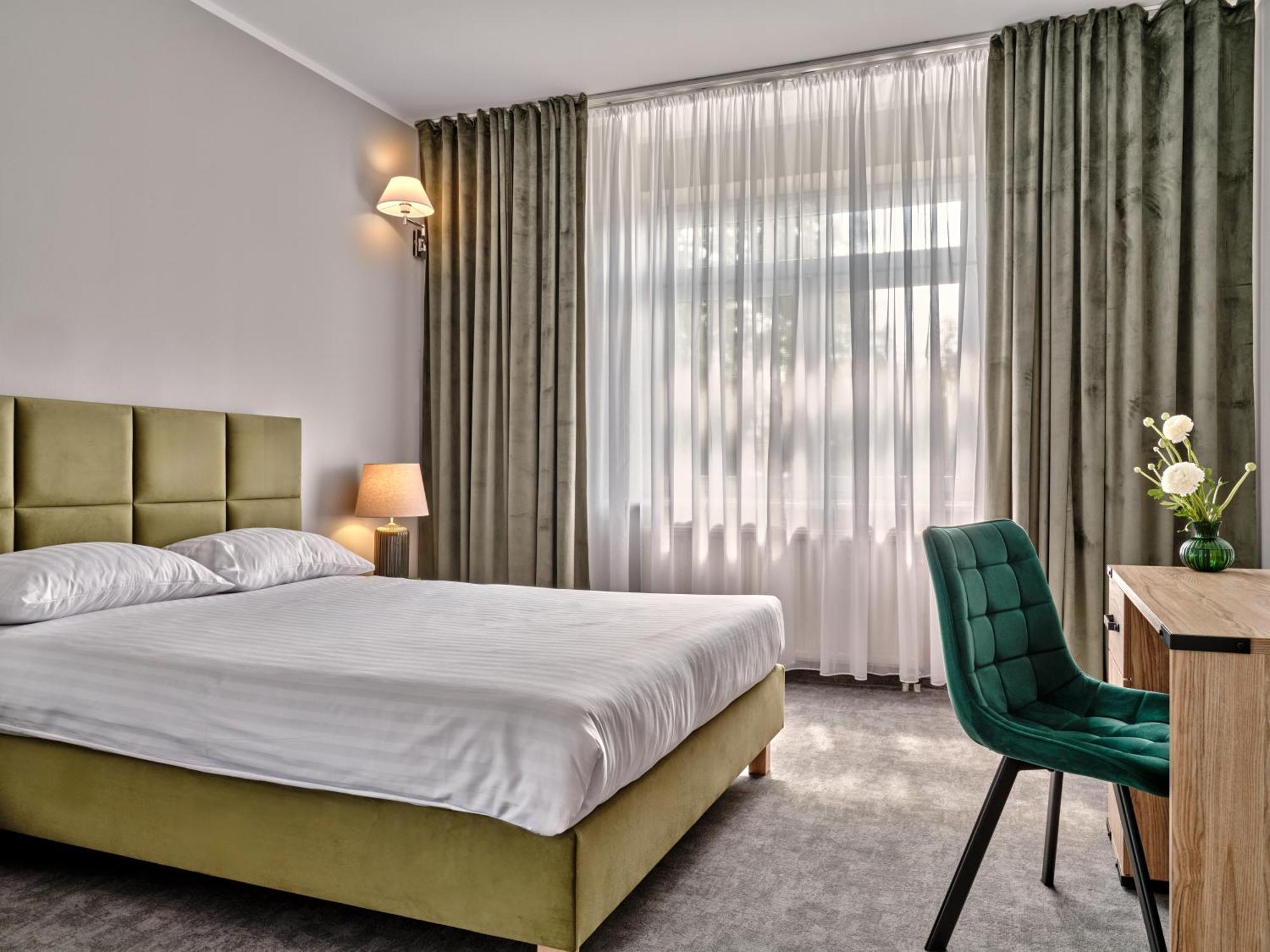Palac Potockich W Bedlewie Bedlewo Экстерьер фото